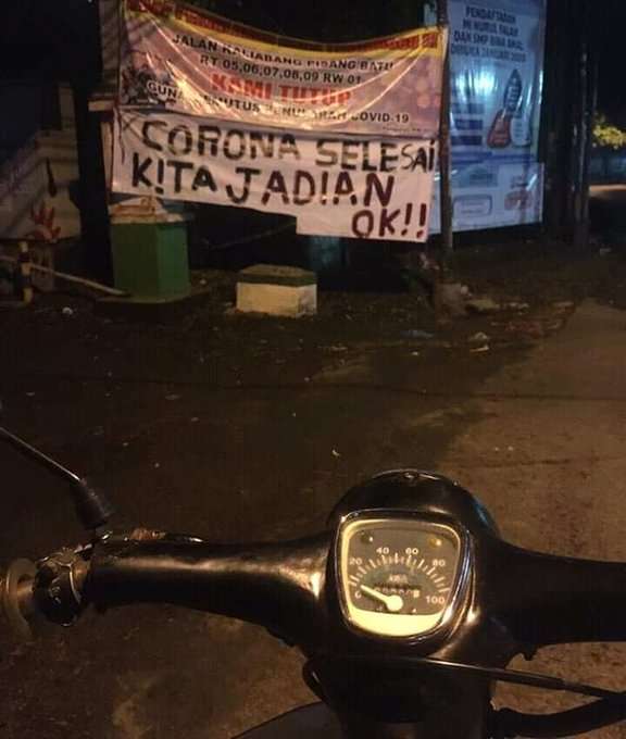 Potret spanduk kocak bikin geleng-geleng kepala