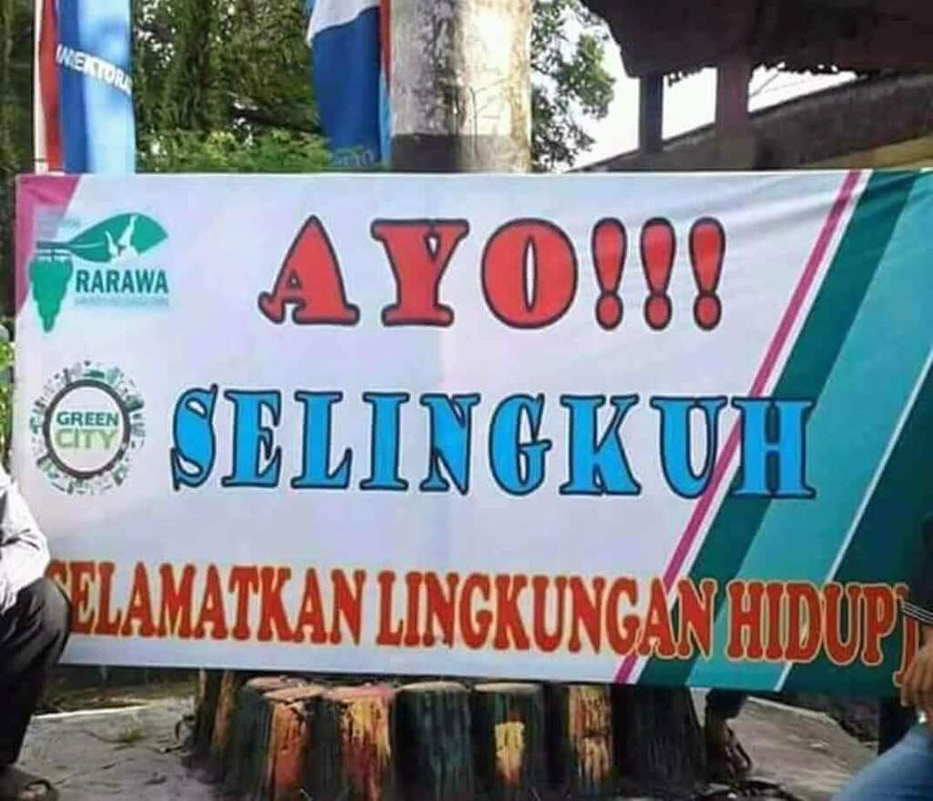 Potret spanduk kocak bikin geleng-geleng kepala