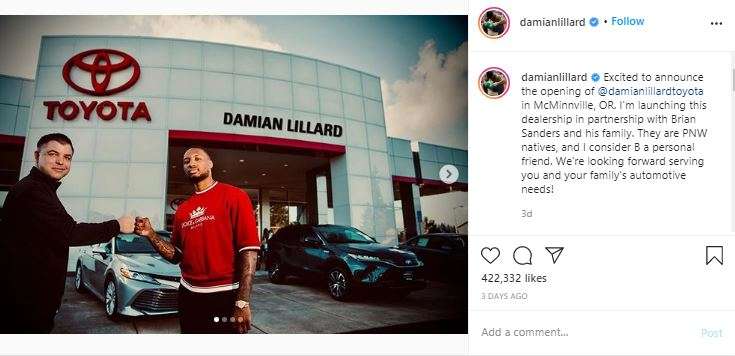 Pebasket Damian Lillard membuka diler Toyota