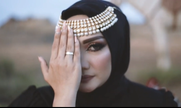 Potret terbaru Yulita Master Chef saat Pemotretan bertema Arabic
