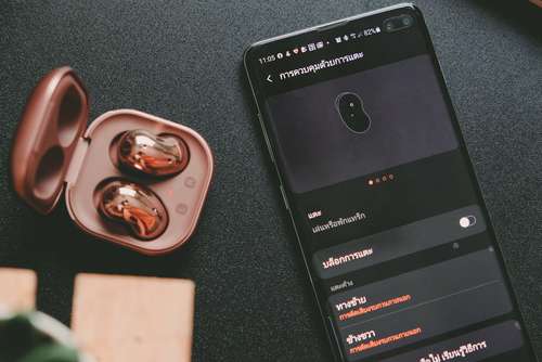 Samsung Galaxy Buds Live Samsung Galaxy Buds Live