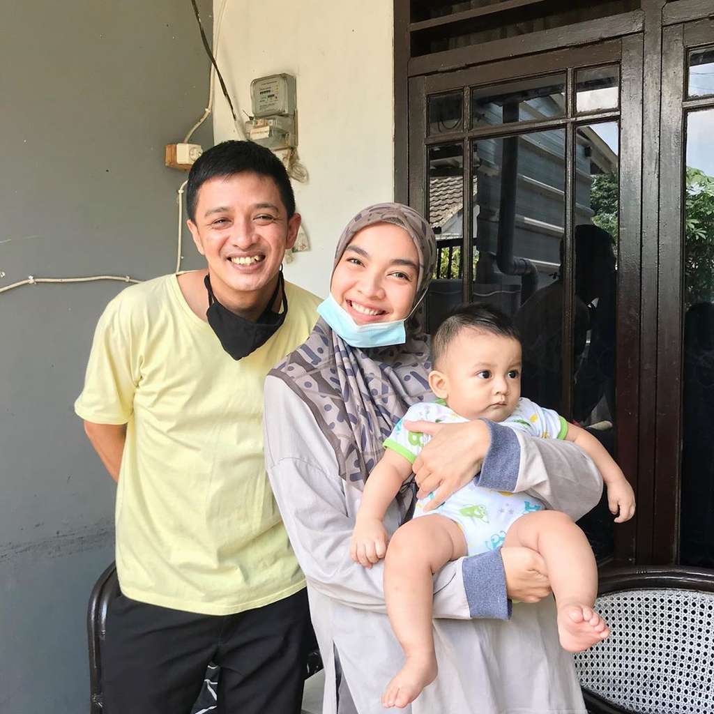 Keluarga Denok dan Bang Ojak