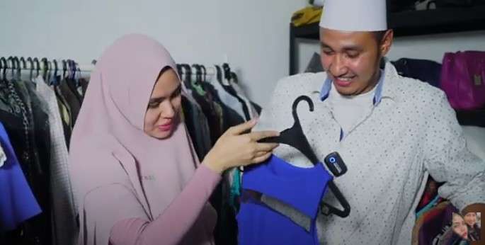 Habib Usman dan Kartika Putri