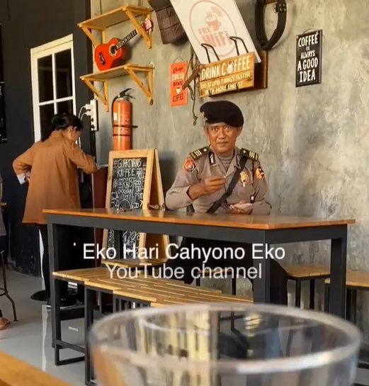 Potret terbaru Pak Eko 'Masuk Pak Eko Potret terbaru Pak Eko 'Masuk Pak Eko