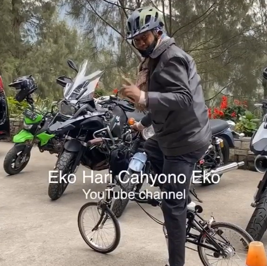 Potret terbaru Pak Eko 'Masuk Pak Eko Potret terbaru Pak Eko 'Masuk Pak Eko