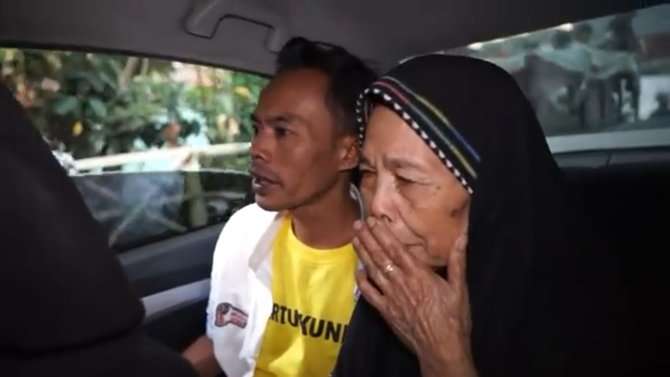 Ade Londok dan Emak
