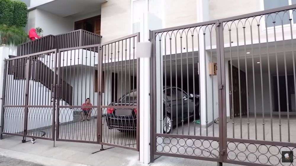Rumah Baru Sarita Abdul Mukti