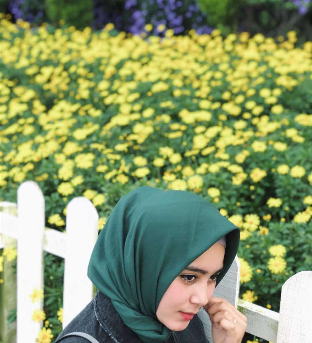 Istri Taqy Malik