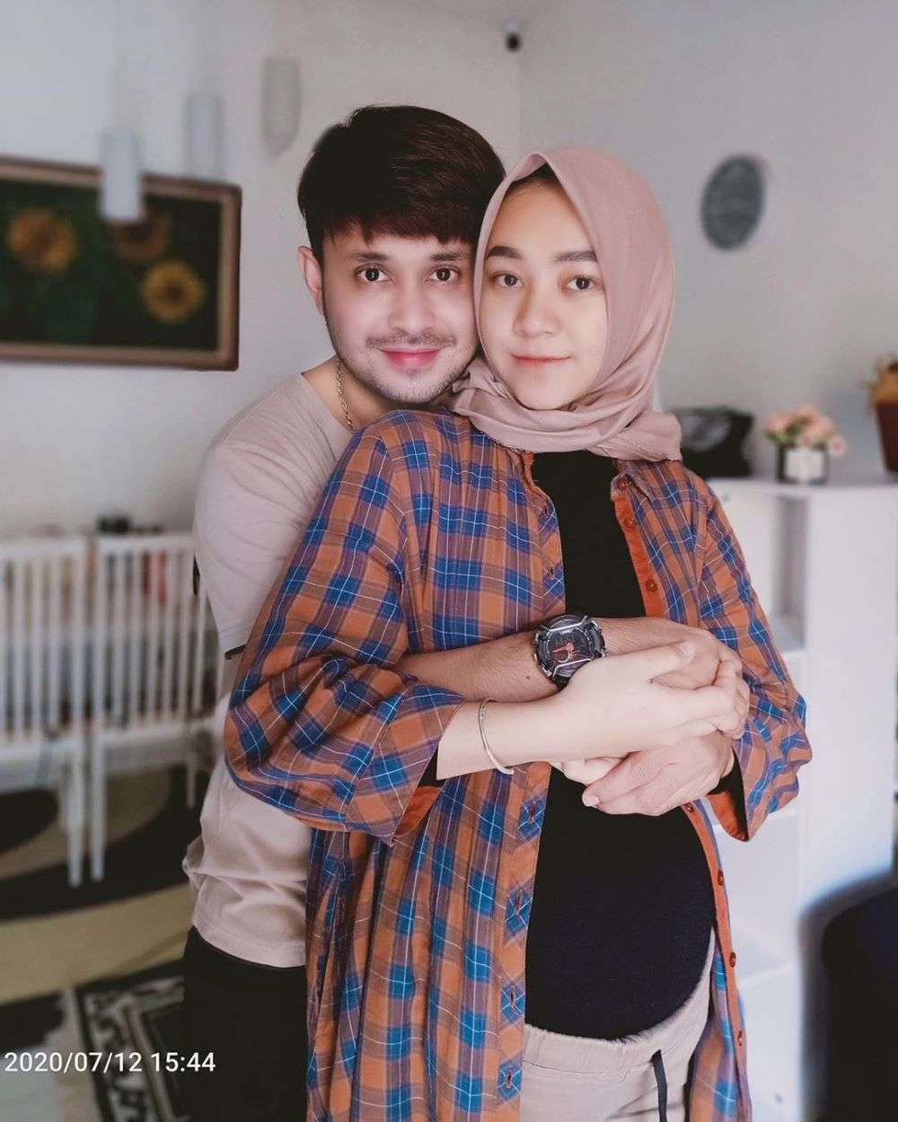 Potret aktor suara hati istri