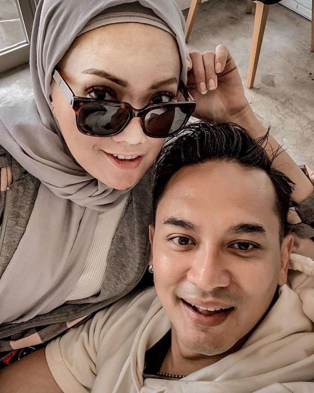 Potret aktor suara hati istri