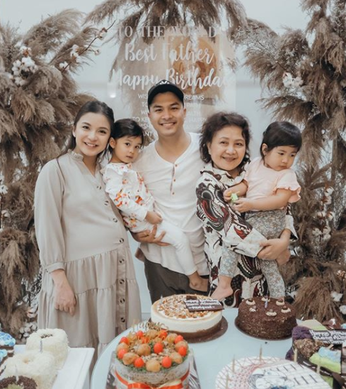 Potret momen ultah Glenn Alinskie