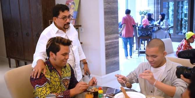 Rumah Mewah Cak Machfudin Arifin Rumah Mewah Cak Machfudin Arifin