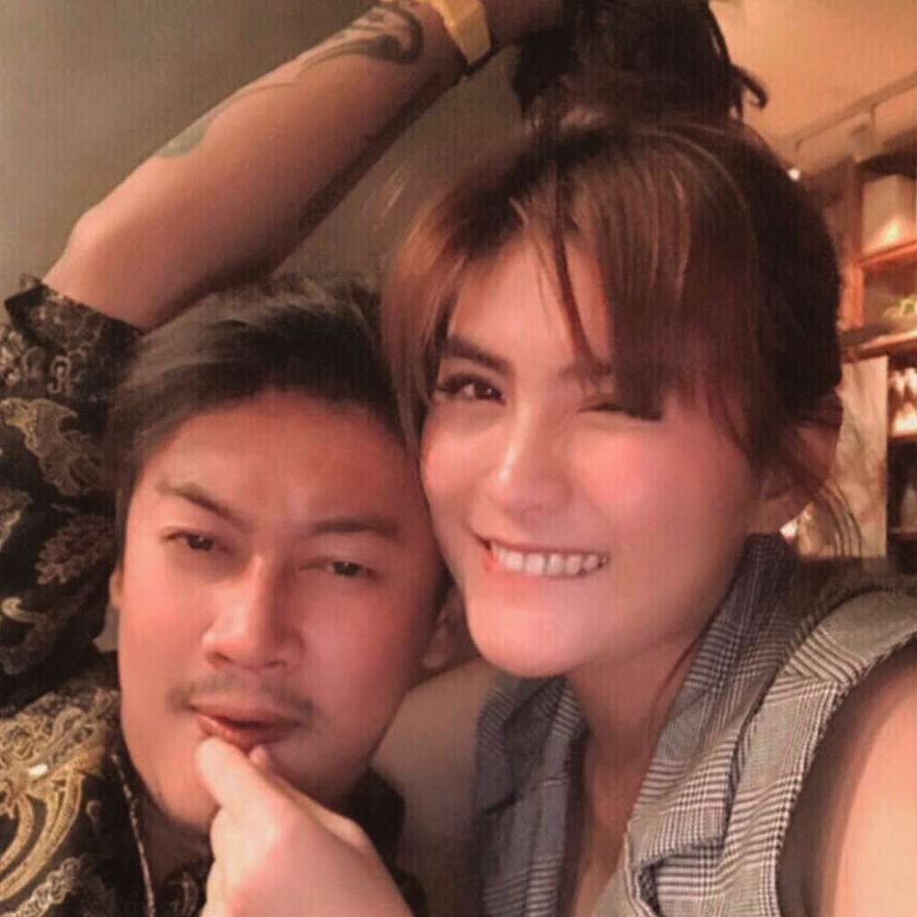 Suami baru Angela Lee