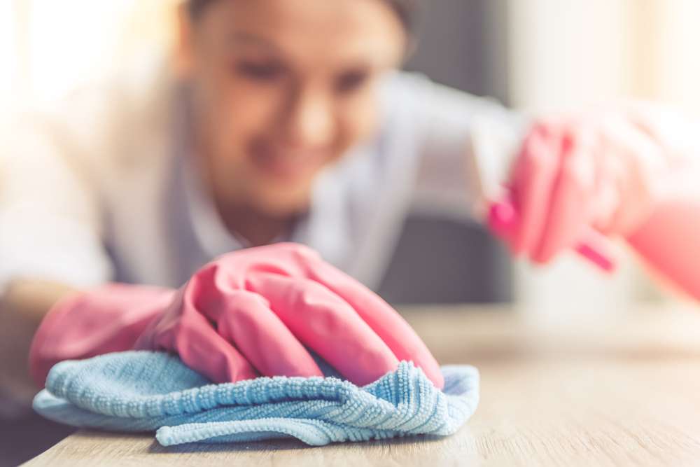 5 Benda di Rumah yang Wajib Disemprot Disinfektan, Usir Jauh Bakteri Membandel! 5 Benda di Rumah yang Wajib Disemprot Disinfektan, Usir Jauh Bakteri Membandel!