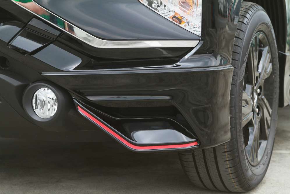 Mitsubishi Xpander Black Edition