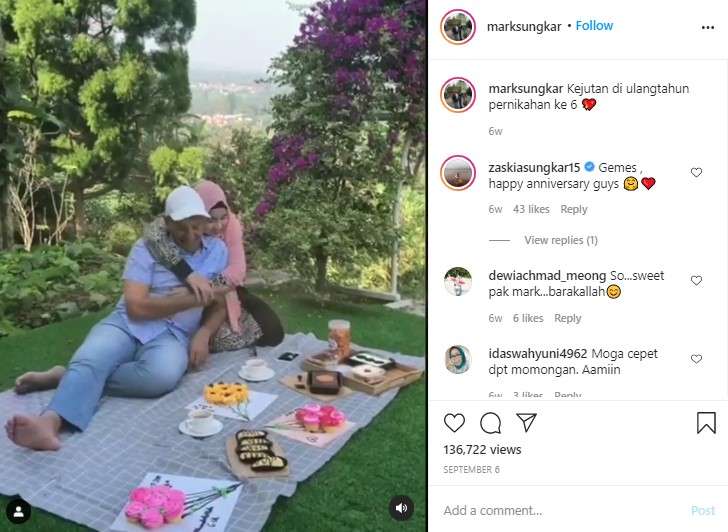 Mark Sungkar dan Istrinya