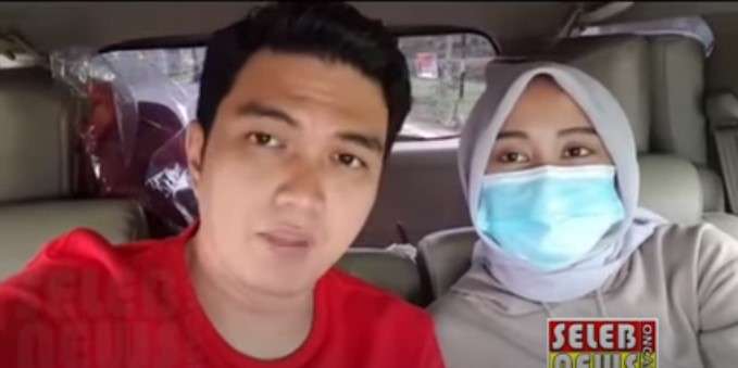 Aldi Taher dan Istri