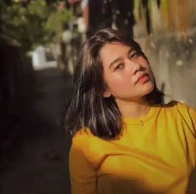 Potret Qory Antika,selebgram yang mirip Nike Ardilla