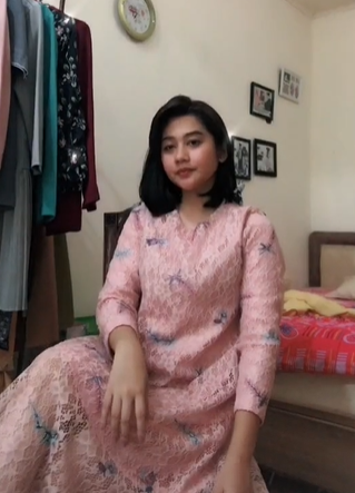 Potret Qory Antika,selebgram yang mirip Nike Ardilla