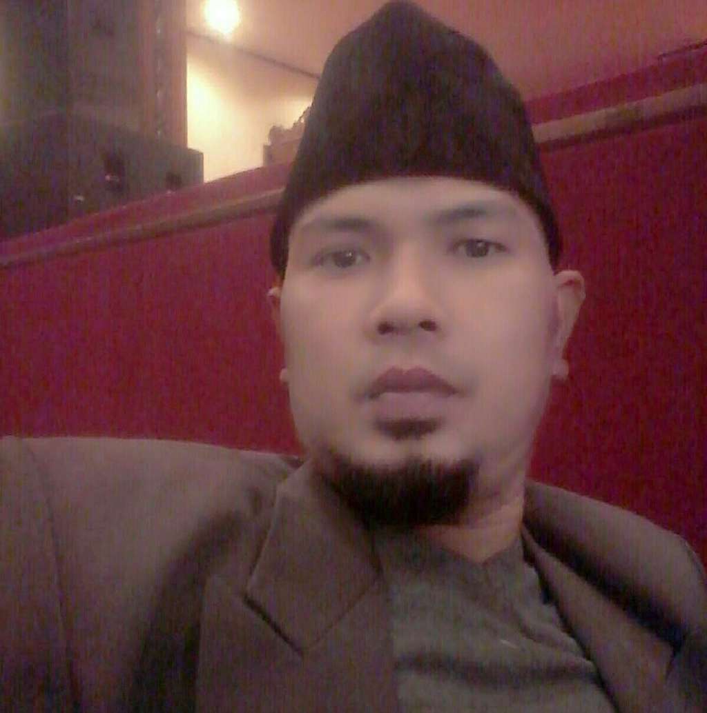 Driver Ojol yang mirip Ahmad Dhani