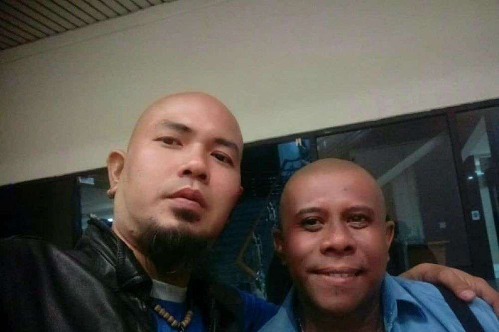 Driver Ojol yang mirip Ahmad Dhani