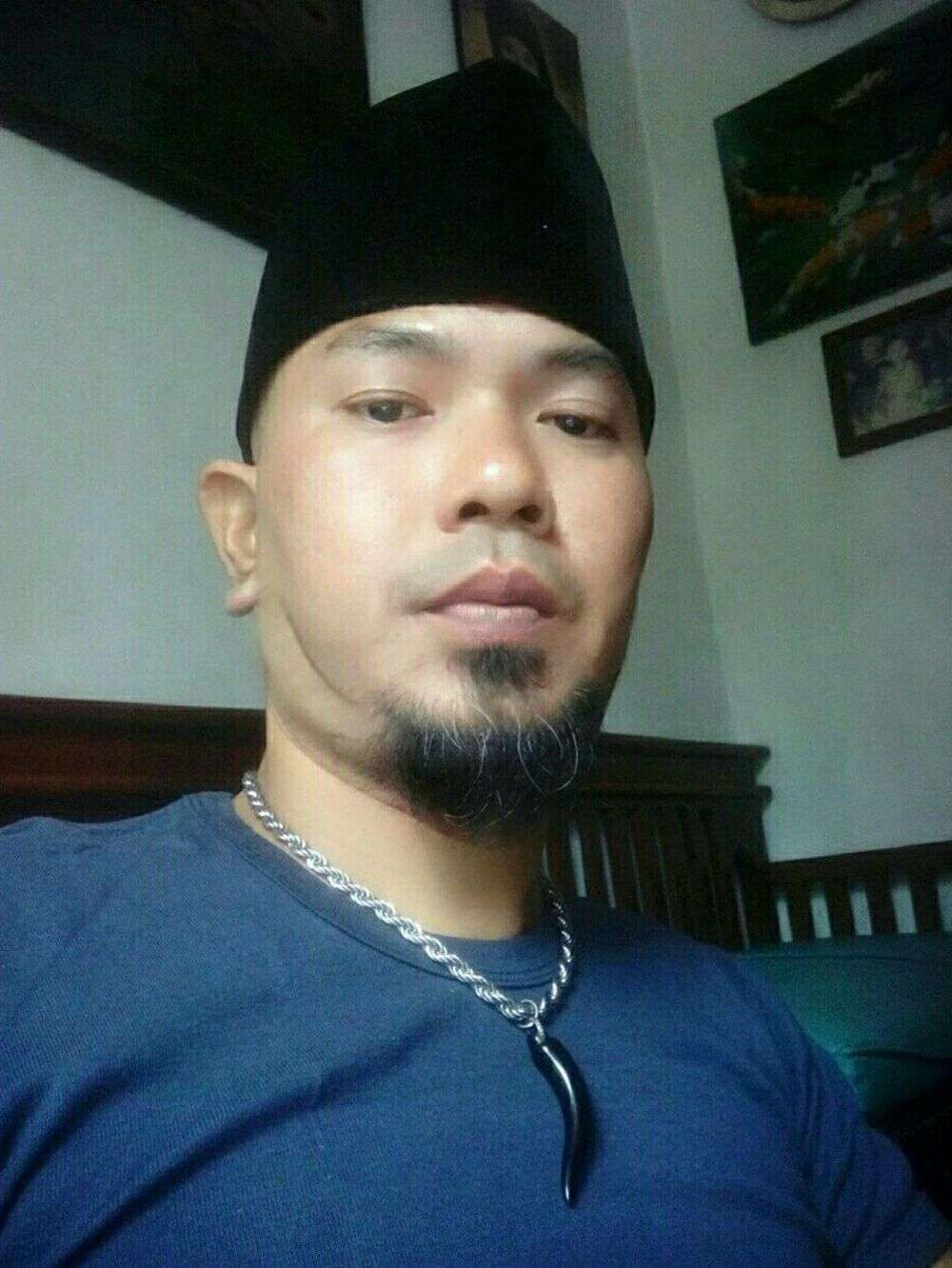 Driver Ojol yang mirip Ahmad Dhani