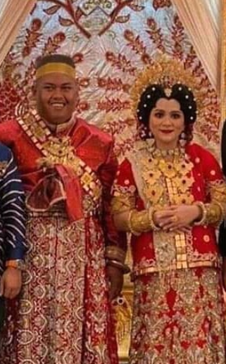 Potret Dewi Amalia, istri sah Ajudan Pribadi