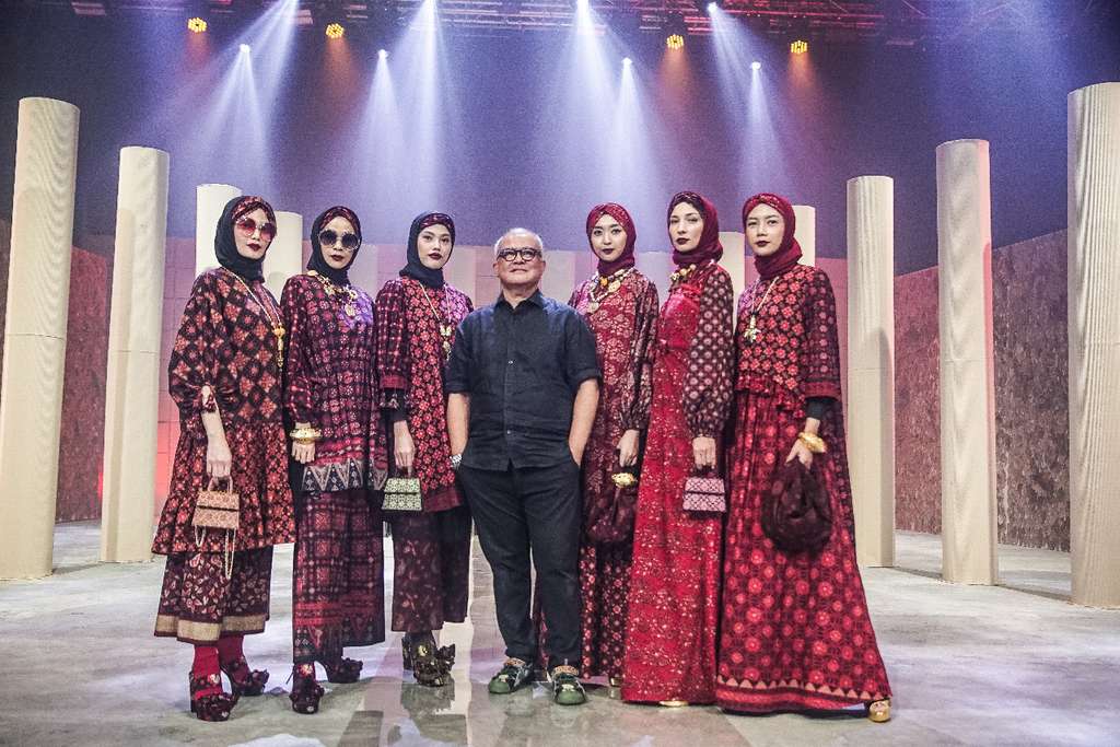 Koleksi Itang Yunasz