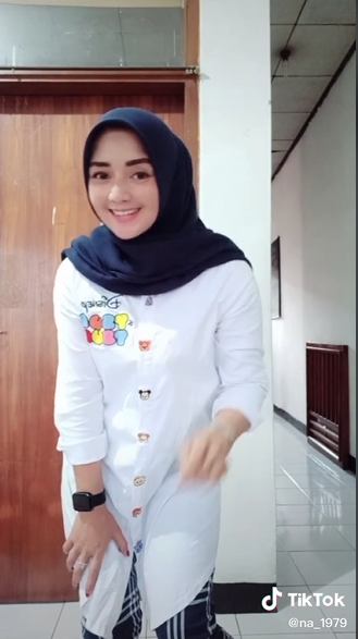 Potret Riena Irmayanti, seleb Tiktok kembaran Citra Kirana