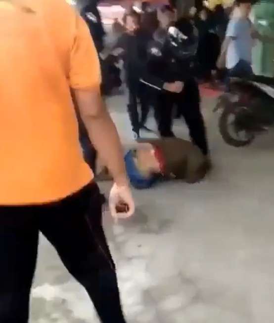 Aksi Pemukulan