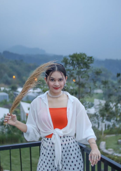 Potret Nadya Indry, kekasih yang dikabarkan dekat dengan Lutfi Agizal