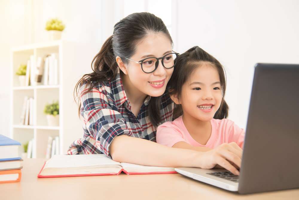 Anak Belajar dan Orangtua Anak Belajar dan Orangtua