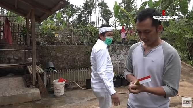 Dedi Mulyadi dan Ganis Hari Dedi Mulyadi dan Ganis Hari