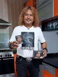 Kang Komar Preman Pensiun 4