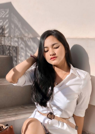Potret Selma Contana, kembaran Syifa Hadju