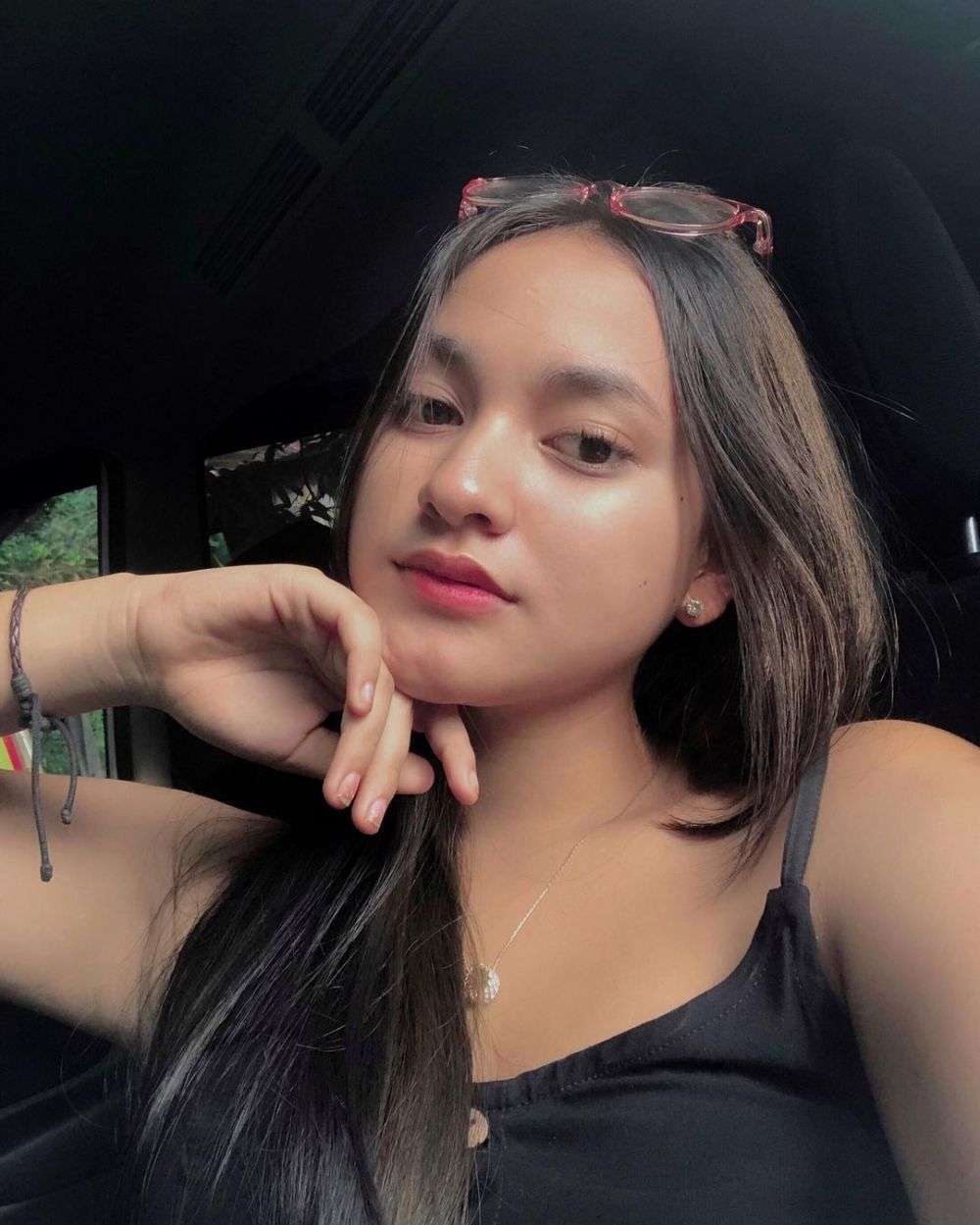 Potret Selma Contana, kembaran Syifa Hadju