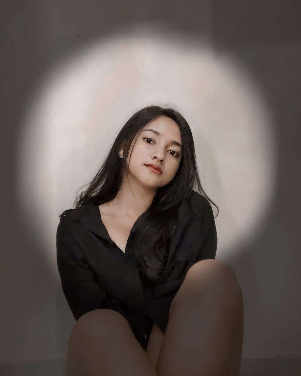 Potret Selma Contana, kembaran Syifa Hadju