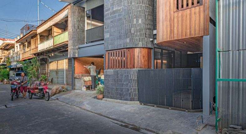 Rumah toko Thailand