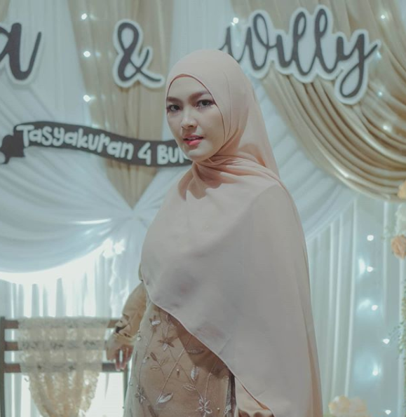 Potret baby bump Ana Riana, pemeran Rinjani di Tukang ojek Pengkolan