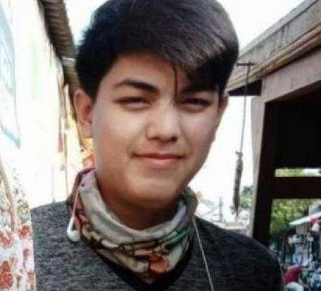 Pedagang mirip artis