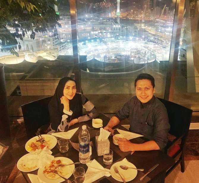Potret Arie Untung dan Fenita