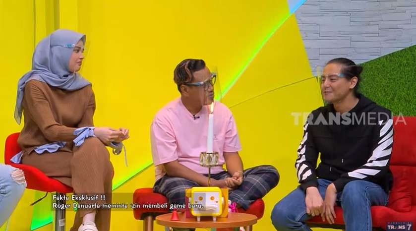 Roger Danuarta dan Cut Meyriska