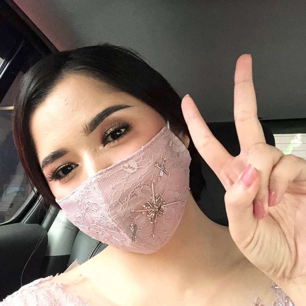 Tirani Dwitasari lamaran