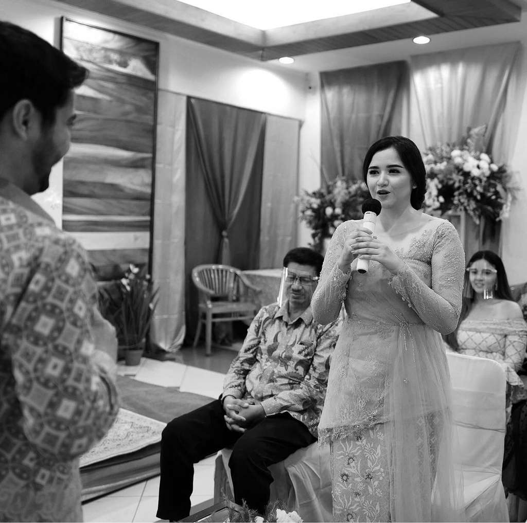 Tirani Dwitasari lamaran