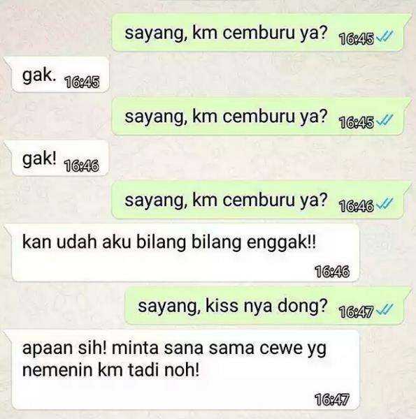 Bilang nggak cemburu, tapi bohong!