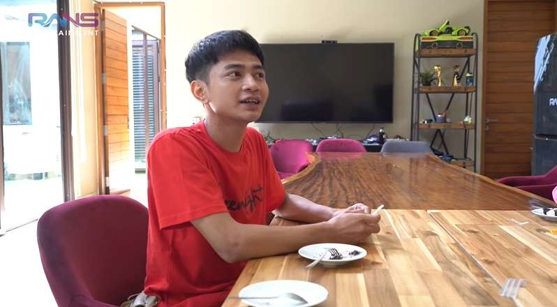 Kakak Dimas Ramadhan kembaran Raffi Ahmad