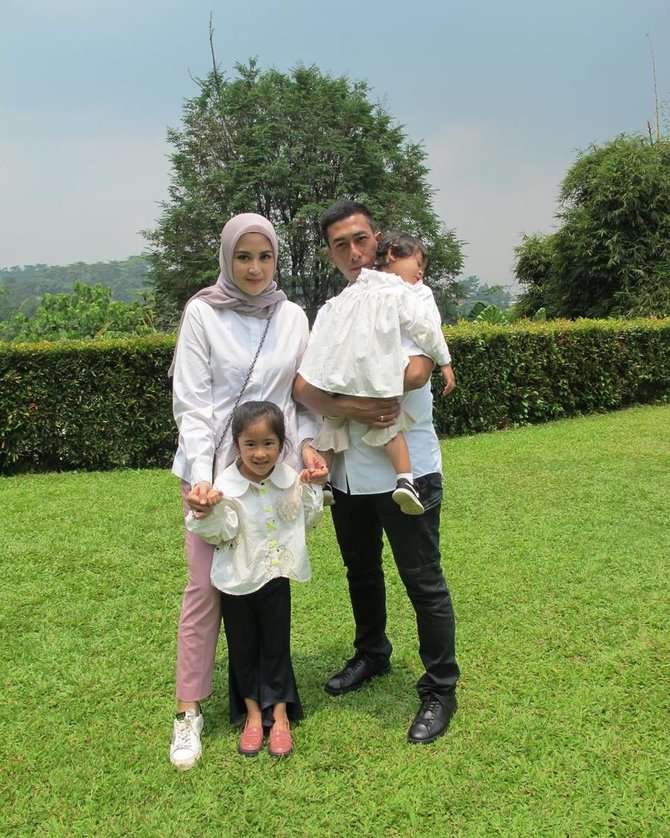 Keluarga Rasyula Andari