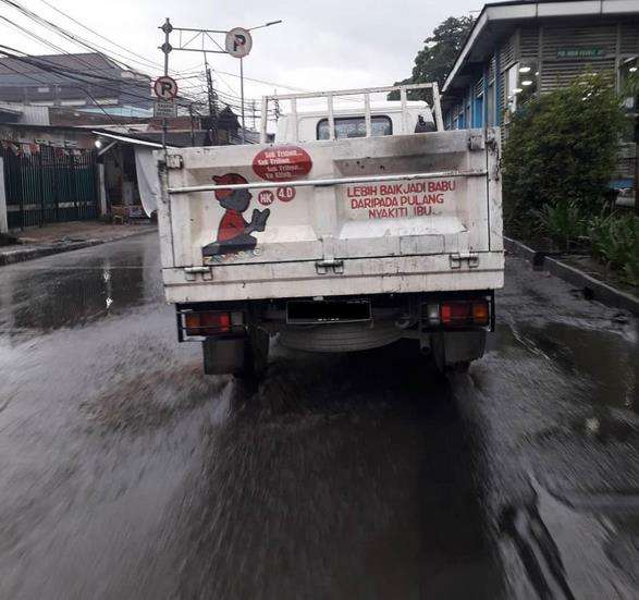 Jangan nyakiti hati ibu.