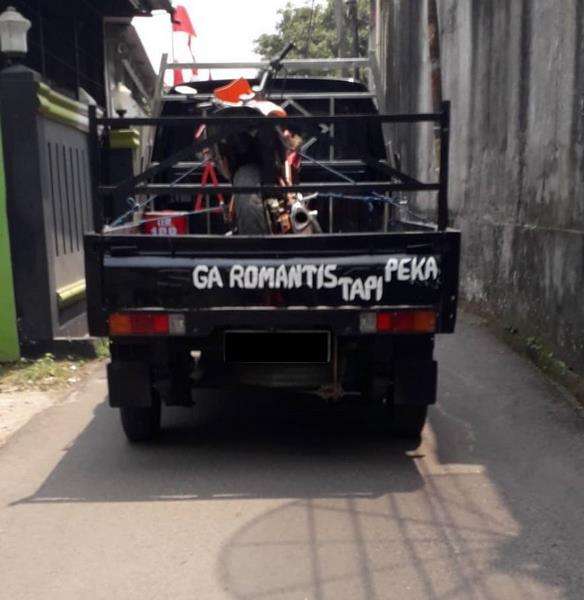 Romantis tapi perasaan nggak peka buat apa?