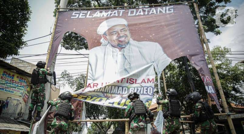 Baliho Habib Rizieq